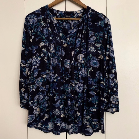 lucky brand blue floral top